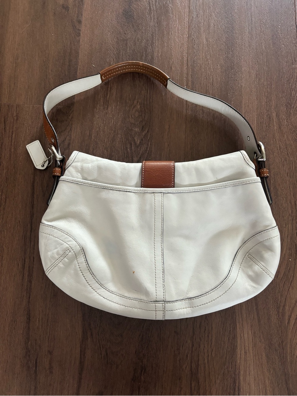 Coach white and brown leather soho shoulder bag - Picture 2 of 11